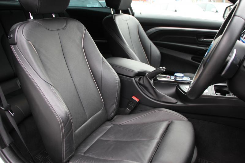 BMW 4シリーズ 420i ｸｰﾍﾟMｽﾎﾟｰﾂ 後期 ﾋｰﾀｰ黒革 LEDﾍｯﾄﾞﾗｲﾄ LEDﾃｰﾙ 追従ACC 液晶ﾒｰﾀｰ ﾌﾙｾｸﾞTV ﾀｯﾁ画面HDDﾅﾋﾞMﾊﾟﾌｫｰﾏﾝｽﾌﾞﾚｰｷ 新ﾐﾗｰETC2.0 ﾚｰﾝﾁｪﾝｼﾞ警告 衝突軽減ﾌﾞﾚｰｷ 車線逸脱警告 歩行者警告 ｽﾏｰﾄｷｰ 2年保証