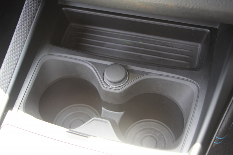 BMW Mシリーズ M2ｸｰﾍﾟMDCT 370馬力 直6ﾀｰﾎﾞ7速DCT ﾋｰﾀｰ黒革 HDDﾅﾋﾞBｶﾒﾗ 専用19AW 専用ﾌﾞﾚｰｷ 衝突軽減ﾌﾞﾚｰｷ 車線逸脱警告 歩行者警告 ﾌﾞﾚｰｷ付ｸﾙｺﾝ ｽﾏｰﾄｷｰ ｶｰﾎﾞﾝｲﾝﾃﾘｱﾄﾘﾑ ﾊﾟﾄﾞﾙｼﾌﾄ 2年保証