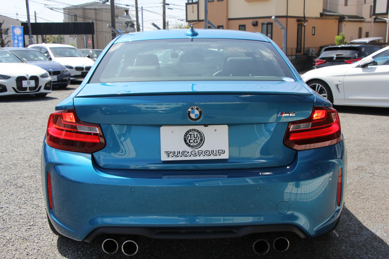 BMW Mシリーズ M2ｸｰﾍﾟMDCT 370馬力 直6ﾀｰﾎﾞ7速DCT ﾋｰﾀｰ黒革 HDDﾅﾋﾞBｶﾒﾗ 専用19AW 専用ﾌﾞﾚｰｷ 衝突軽減ﾌﾞﾚｰｷ 車線逸脱警告 歩行者警告 ﾌﾞﾚｰｷ付ｸﾙｺﾝ ｽﾏｰﾄｷｰ ｶｰﾎﾞﾝｲﾝﾃﾘｱﾄﾘﾑ ﾊﾟﾄﾞﾙｼﾌﾄ 2年保証