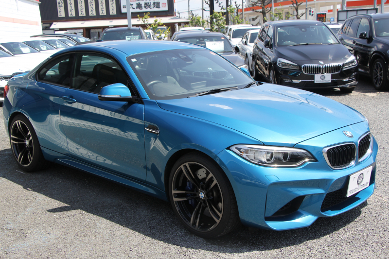 BMW Mシリーズ M2ｸｰﾍﾟMDCT 370馬力 直6ﾀｰﾎﾞ7速DCT ﾋｰﾀｰ黒革 HDDﾅﾋﾞBｶﾒﾗ 専用19AW 専用ﾌﾞﾚｰｷ 衝突軽減ﾌﾞﾚｰｷ 車線逸脱警告 歩行者警告 ﾌﾞﾚｰｷ付ｸﾙｺﾝ ｽﾏｰﾄｷｰ ｶｰﾎﾞﾝｲﾝﾃﾘｱﾄﾘﾑ ﾊﾟﾄﾞﾙｼﾌﾄ 2年保証