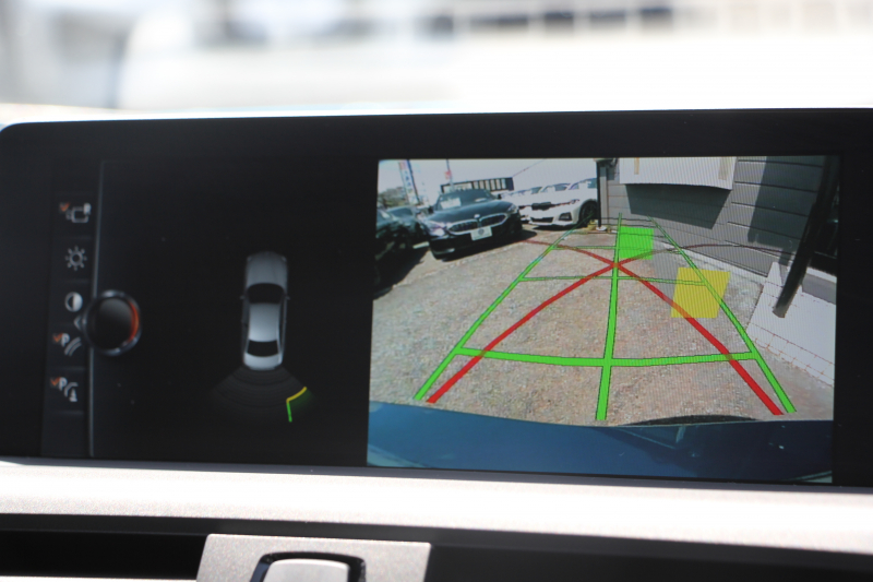 BMW Mシリーズ M2ｸｰﾍﾟMDCT 370馬力 直6ﾀｰﾎﾞ7速DCT ﾋｰﾀｰ黒革 HDDﾅﾋﾞBｶﾒﾗ 専用19AW 専用ﾌﾞﾚｰｷ 衝突軽減ﾌﾞﾚｰｷ 車線逸脱警告 歩行者警告 ﾌﾞﾚｰｷ付ｸﾙｺﾝ ｽﾏｰﾄｷｰ ｶｰﾎﾞﾝｲﾝﾃﾘｱﾄﾘﾑ ﾊﾟﾄﾞﾙｼﾌﾄ 2年保証