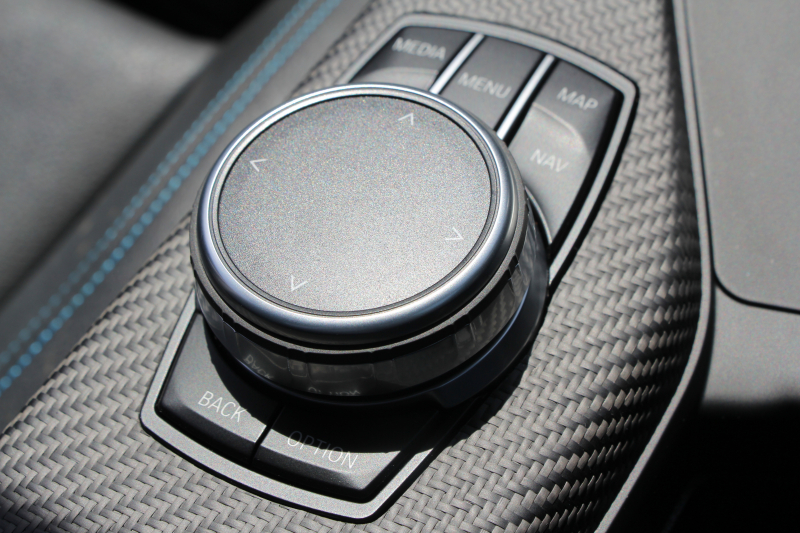 BMW Mシリーズ M2ｸｰﾍﾟMDCT 370馬力 直6ﾀｰﾎﾞ7速DCT ﾋｰﾀｰ黒革 HDDﾅﾋﾞBｶﾒﾗ 専用19AW 専用ﾌﾞﾚｰｷ 衝突軽減ﾌﾞﾚｰｷ 車線逸脱警告 歩行者警告 ﾌﾞﾚｰｷ付ｸﾙｺﾝ ｽﾏｰﾄｷｰ ｶｰﾎﾞﾝｲﾝﾃﾘｱﾄﾘﾑ ﾊﾟﾄﾞﾙｼﾌﾄ 2年保証