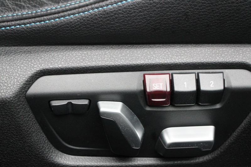 BMW Mシリーズ M2ｸｰﾍﾟMDCT 370馬力 直6ﾀｰﾎﾞ7速DCT ﾋｰﾀｰ黒革 HDDﾅﾋﾞBｶﾒﾗ 専用19AW 専用ﾌﾞﾚｰｷ 衝突軽減ﾌﾞﾚｰｷ 車線逸脱警告 歩行者警告 ﾌﾞﾚｰｷ付ｸﾙｺﾝ ｽﾏｰﾄｷｰ ｶｰﾎﾞﾝｲﾝﾃﾘｱﾄﾘﾑ ﾊﾟﾄﾞﾙｼﾌﾄ 2年保証