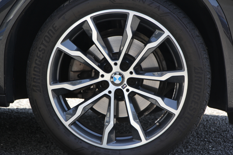 BMW X3 Xdrive20d Mｽﾎﾟｰﾂ ﾊｲﾗｲﾝ 1ｵｰﾅ ｺﾆｬｯｸﾚｻﾞｰ 全席ｼｰﾄﾋｰﾀｰ ｵﾌﾟｼｮﾝ20AW HUD ｼﾞｪｽﾁｬｰC LEDﾍｯﾄﾞﾗｲﾄ ｵｰﾄﾊｲﾋﾞｰﾑ ﾀｯﾁﾊﾟﾈﾙ対応HDDﾅﾋﾞTV ﾜｲﾔﾚｽ充電 液晶ﾒｰﾀｰ 360度ｶﾒﾗ ｽﾃｱﾘﾝｸﾞｻﾎﾟｰﾄ 追従ACC 衝突軽減ﾌﾞﾚｰｷ 電動ﾄﾗﾝｸ 2年保証