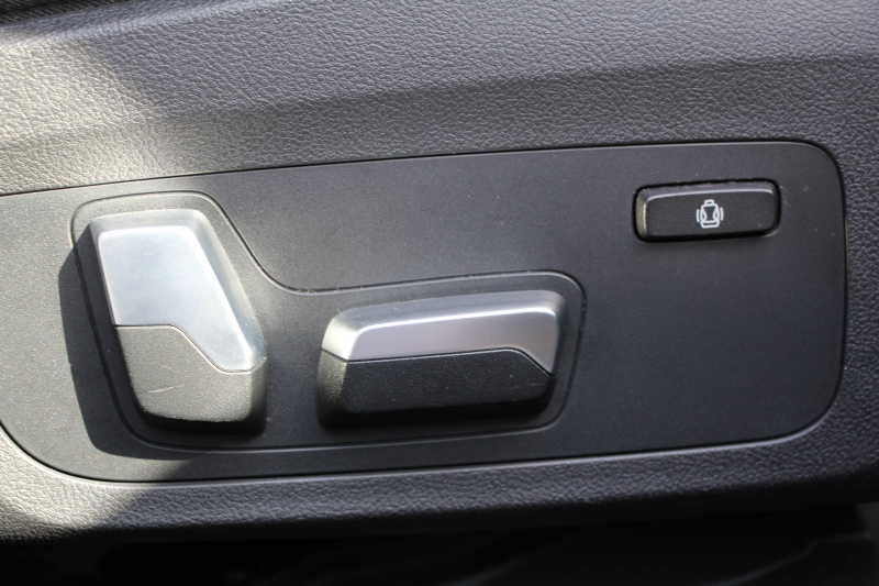 BMW 3シリーズ 330i Mｽﾎﾟｰﾂ ｲﾉﾍﾞｰｼｮﾝP ﾌｧｽﾄﾄﾗｯｸP ｺﾝﾌｫｰﾄP ﾚｰｻﾞｰﾗｲﾄ HUD ｼﾞｪｽﾁｬｰC ｱﾀﾞﾌﾟﾃｨﾌﾞMｻｽ Mspﾌﾞﾚｰｷ Mspﾃﾞﾌ 19AW Pｱｼｽﾄﾌﾟﾗｽ 360度ｶﾒﾗ ﾌﾙｾｸﾞTV 258馬力 追従ACC ﾊﾝｽﾞｵﾌ HDDﾅﾋﾞ ﾌﾙｾｸﾞTV ｼｰﾄﾋｰﾀｰ 電動ﾄﾗﾝｸ  2年保証