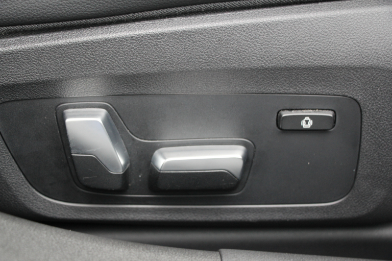 BMW 3シリーズ 330i Mｽﾎﾟｰﾂ ｲﾉﾍﾞｰｼｮﾝP ﾌｧｽﾄﾄﾗｯｸP ｺﾝﾌｫｰﾄP ﾚｰｻﾞｰﾗｲﾄ HUD ｼﾞｪｽﾁｬｰC ｱﾀﾞﾌﾟﾃｨﾌﾞMｻｽ Mspﾌﾞﾚｰｷ Mspﾃﾞﾌ 19AW Pｱｼｽﾄﾌﾟﾗｽ 360度ｶﾒﾗ 追従ACC ﾊﾝｽﾞｵﾌ HDDﾅﾋﾞ ﾌﾙｾｸﾞTV ｼｰﾄﾋｰﾀｰ 電動ﾄﾗﾝｸ  2年保証