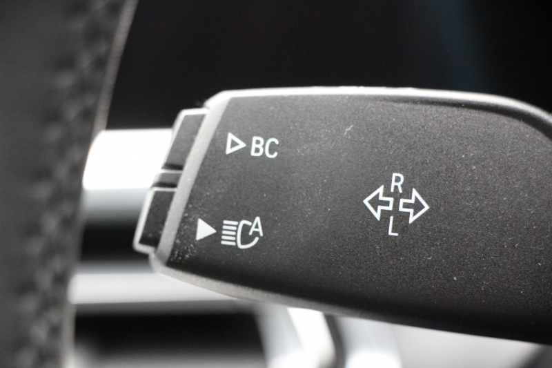 BMW 3シリーズ 330i Mｽﾎﾟｰﾂ ｲﾉﾍﾞｰｼｮﾝP ﾌｧｽﾄﾄﾗｯｸP ｺﾝﾌｫｰﾄP ﾚｰｻﾞｰﾗｲﾄ HUD ｼﾞｪｽﾁｬｰC ｱﾀﾞﾌﾟﾃｨﾌﾞMｻｽ Mspﾌﾞﾚｰｷ Mspﾃﾞﾌ 19AW Pｱｼｽﾄﾌﾟﾗｽ 360度ｶﾒﾗ 追従ACC ﾊﾝｽﾞｵﾌ HDDﾅﾋﾞ ﾌﾙｾｸﾞTV ｼｰﾄﾋｰﾀｰ 電動ﾄﾗﾝｸ  2年保証