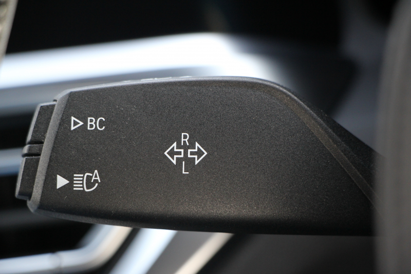 BMW 3シリーズ 330i Mｽﾎﾟｰﾂ ｲﾉﾍﾞｰｼｮﾝP ﾌｧｽﾄﾄﾗｯｸP ｺﾝﾌｫｰﾄP ﾚｰｻﾞｰﾗｲﾄ HUD ｼﾞｪｽﾁｬｰC ｱﾀﾞﾌﾟﾃｨﾌﾞMｻｽ Mspﾌﾞﾚｰｷ Mspﾃﾞﾌ 19AW Pｱｼｽﾄﾌﾟﾗｽ 360度ｶﾒﾗ ﾌﾙｾｸﾞTV 258馬力 追従ACC ﾊﾝｽﾞｵﾌ HDDﾅﾋﾞ ﾌﾙｾｸﾞTV ｼｰﾄﾋｰﾀｰ 電動ﾄﾗﾝｸ  2年保証