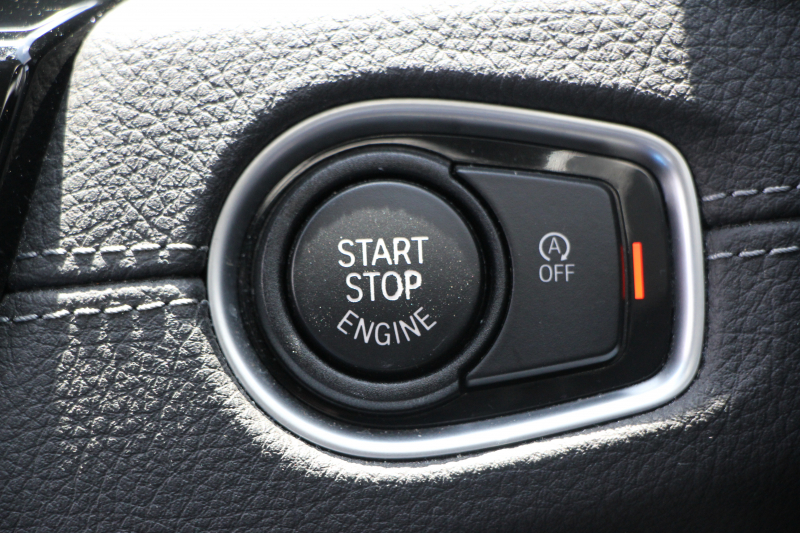 BMW 2シリーズ 218d ｸﾞﾗﾝﾂｱﾗｰ ﾗｸﾞｼﾞｭｱﾘｰ 後期 ﾌｪｲｽﾘﾌﾄ後 3列7人乗 ADｱｸﾃｨﾌﾞｾｰﾌﾃｨ&ｺﾝﾌｫｰﾄP 追従ACC HUD ﾋｰﾀｰ黒革 電動ﾄﾗﾝｸ LEDﾍｯﾄﾞﾗｲﾄ ﾀｯﾁ画面HDDﾅﾋﾞﾊﾟｰｷﾝｸﾞｱｼｽﾄ 衝突軽減ﾌﾞﾚｰｷ 車線逸脱警告 歩行者警告 2年保証