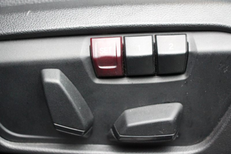 BMW 2シリーズ 218d ｸﾞﾗﾝﾂｱﾗｰ ﾗｸﾞｼﾞｭｱﾘｰ 後期 ﾌｪｲｽﾘﾌﾄ後 3列7人乗 ADｱｸﾃｨﾌﾞｾｰﾌﾃｨ&ｺﾝﾌｫｰﾄP 追従ACC HUD ﾋｰﾀｰ黒革 電動ﾄﾗﾝｸ LEDﾍｯﾄﾞﾗｲﾄ ﾀｯﾁ画面HDDﾅﾋﾞﾊﾟｰｷﾝｸﾞｱｼｽﾄ 衝突軽減ﾌﾞﾚｰｷ 車線逸脱警告 歩行者警告 2年保証