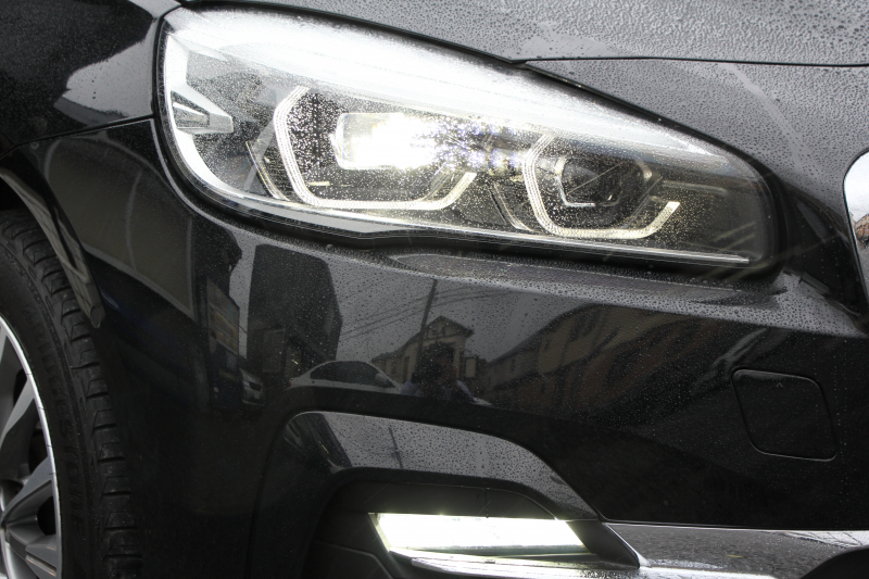 BMW 2シリーズ 218d ｸﾞﾗﾝﾂｱﾗｰ ﾗｸﾞｼﾞｭｱﾘｰ 後期 ﾌｪｲｽﾘﾌﾄ後 3列7人乗 ADｱｸﾃｨﾌﾞｾｰﾌﾃｨ&ｺﾝﾌｫｰﾄP 追従ACC HUD ﾋｰﾀｰ黒革 電動ﾄﾗﾝｸ LEDﾍｯﾄﾞﾗｲﾄ ﾀｯﾁ画面HDDﾅﾋﾞﾊﾟｰｷﾝｸﾞｱｼｽﾄ 衝突軽減ﾌﾞﾚｰｷ 車線逸脱警告 歩行者警告 2年保証