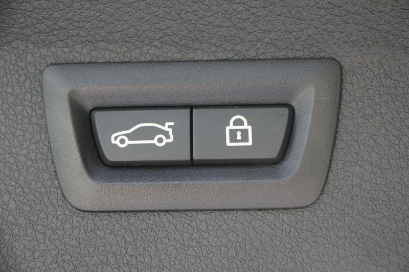 BMW 2シリーズ 218d ｸﾞﾗﾝﾂｱﾗｰ ﾗｸﾞｼﾞｭｱﾘｰ 後期 ﾌｪｲｽﾘﾌﾄ後 3列7人乗 ADｱｸﾃｨﾌﾞｾｰﾌﾃｨ&ｺﾝﾌｫｰﾄP 追従ACC HUD ﾋｰﾀｰ黒革 電動ﾄﾗﾝｸ LEDﾍｯﾄﾞﾗｲﾄ ﾀｯﾁ画面HDDﾅﾋﾞﾊﾟｰｷﾝｸﾞｱｼｽﾄ 衝突軽減ﾌﾞﾚｰｷ 車線逸脱警告 歩行者警告 2年保証