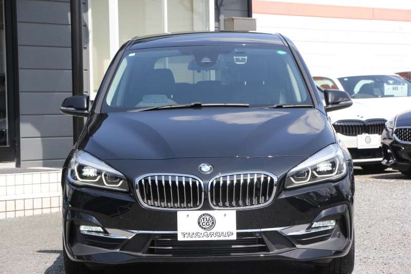 BMW 2シリーズ 218d ｸﾞﾗﾝﾂｱﾗｰ ﾗｸﾞｼﾞｭｱﾘｰ 後期 ﾌｪｲｽﾘﾌﾄ後 3列7人乗 ADｱｸﾃｨﾌﾞｾｰﾌﾃｨ&ｺﾝﾌｫｰﾄP 追従ACC HUD ﾋｰﾀｰ黒革 電動ﾄﾗﾝｸ LEDﾍｯﾄﾞﾗｲﾄ ﾀｯﾁ画面HDDﾅﾋﾞﾊﾟｰｷﾝｸﾞｱｼｽﾄ 衝突軽減ﾌﾞﾚｰｷ 車線逸脱警告 歩行者警告 2年保証