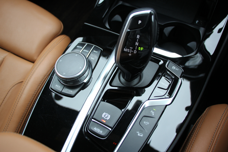 BMW X3 Xdrive20d Mｽﾎﾟｰﾂ ﾊｲﾗｲﾝ 中期 新型式3DA-UZ20 全席ﾋｰﾀｰ付ｺﾆｬｯｸﾚｻﾞｰ後席可倒調整 HUD BMWﾗｲﾌﾞｺｯｸﾋﾟｯﾄﾞ変更後ﾀｯﾁ画面HDDﾅﾋﾞAppleCarPlay Hifiｽﾋﾟｰｶｰ 360度ｶﾒﾗ 19AW 追従ACC 衝突軽減ﾌﾞﾚｰｷ 2年保証