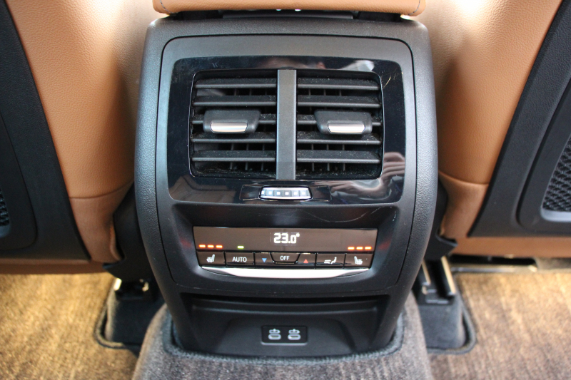 BMW X3 Xdrive20d Mｽﾎﾟｰﾂ ﾊｲﾗｲﾝ 中期 新型式3DA-UZ20 全席ﾋｰﾀｰ付ｺﾆｬｯｸﾚｻﾞｰ後席可倒調整 HUD BMWﾗｲﾌﾞｺｯｸﾋﾟｯﾄﾞ変更後ﾀｯﾁ画面HDDﾅﾋﾞAppleCarPlay Hifiｽﾋﾟｰｶｰ 360度ｶﾒﾗ 19AW 追従ACC 衝突軽減ﾌﾞﾚｰｷ 2年保証