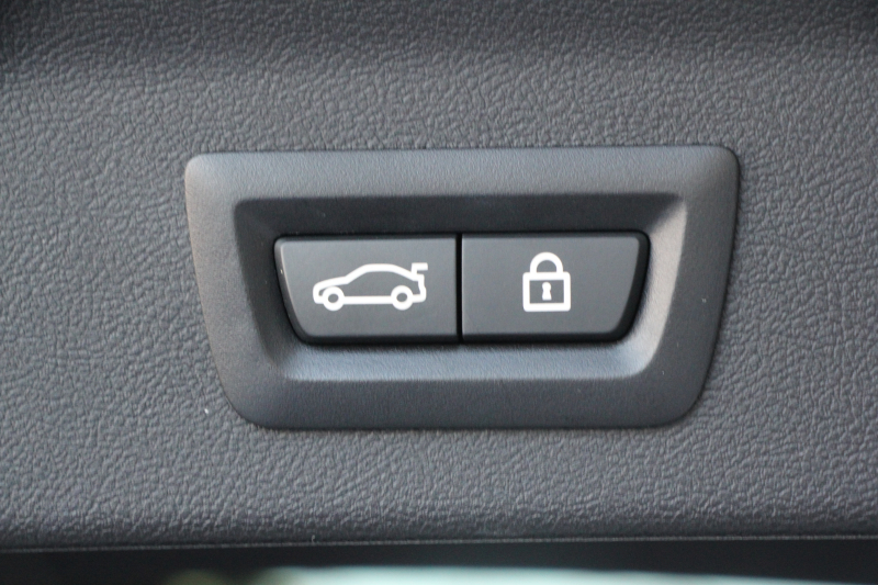 BMW X3 Xdrive20d Mｽﾎﾟｰﾂ ﾊｲﾗｲﾝ 中期 新型式3DA-UZ20 ｺﾆｬｯｸﾚｻﾞｰ 全席ﾋｰﾀｰ ﾘｱｼｰﾄ可倒調整 BMWﾗｲﾌﾞｺｯｸﾋﾟｯﾄﾞHUD 変更後ﾀｯﾁ画面HDDﾅﾋﾞAppleCarPlay Hifiｽﾋﾟｰｶｰ 360度ｶﾒﾗ 19AW 追従ACC 衝突軽減ﾌﾞﾚｰｷ 2年保証