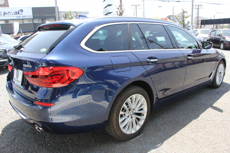 BMW 5シリーズ 523d ﾂｰﾘﾝｸﾞﾗｸﾞｼﾞｭｱﾘｰ 全席ﾋｰﾀｰ黒革 HUD 追従ACC ｽﾃｱﾘﾝｸﾞｻﾎﾟｰﾄ 液晶ﾒｰﾀｰ ﾀｯﾁ画面HDDﾅﾋﾞTV Pｱｼｽﾄﾌﾟﾗｽ 360度ｶﾒﾗ LEDﾍｯﾄﾞﾗｲﾄ ｵｰﾄﾊｲﾋﾞｰﾑ PDC緊急ﾌﾞﾚｰｷ 電動ﾄﾗﾝｸ ｱﾝﾋﾞｴﾝﾄﾗｲﾄ 2年保証