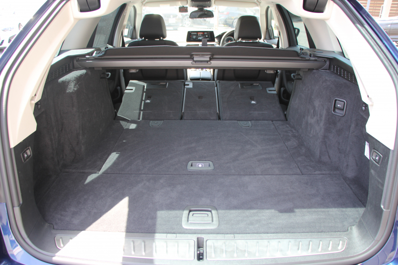 BMW 5シリーズ 523d ﾂｰﾘﾝｸﾞﾗｸﾞｼﾞｭｱﾘｰ 全席ﾋｰﾀｰ黒革 HUD 追従ACC ｽﾃｱﾘﾝｸﾞｻﾎﾟｰﾄ 液晶ﾒｰﾀｰ ﾀｯﾁ画面HDDﾅﾋﾞTV Pｱｼｽﾄﾌﾟﾗｽ 360度ｶﾒﾗ LEDﾍｯﾄﾞﾗｲﾄ ｵｰﾄﾊｲﾋﾞｰﾑ PDC緊急ﾌﾞﾚｰｷ 電動ﾄﾗﾝｸ ｱﾝﾋﾞｴﾝﾄﾗｲﾄ 2年保証