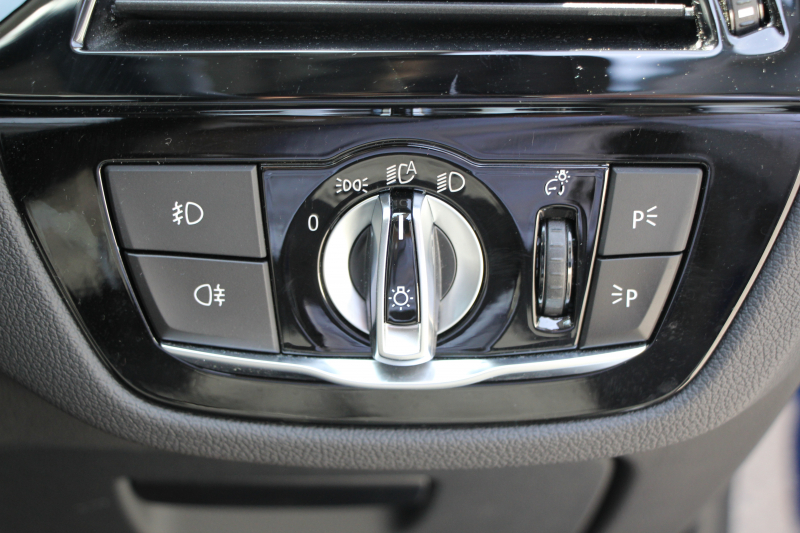 BMW 5シリーズ 523d ﾂｰﾘﾝｸﾞﾗｸﾞｼﾞｭｱﾘｰ 全席ﾋｰﾀｰ黒革 HUD 追従ACC ｽﾃｱﾘﾝｸﾞｻﾎﾟｰﾄ 液晶ﾒｰﾀｰ ﾀｯﾁ画面HDDﾅﾋﾞTV Pｱｼｽﾄﾌﾟﾗｽ 360度ｶﾒﾗ LEDﾍｯﾄﾞﾗｲﾄ ｵｰﾄﾊｲﾋﾞｰﾑ PDC緊急ﾌﾞﾚｰｷ 電動ﾄﾗﾝｸ ｱﾝﾋﾞｴﾝﾄﾗｲﾄ 2年保証