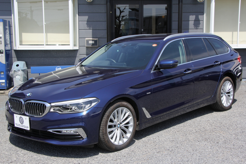 BMW 5シリーズ 523d ﾂｰﾘﾝｸﾞﾗｸﾞｼﾞｭｱﾘｰ 全席ﾋｰﾀｰ黒革 HUD 追従ACC ｽﾃｱﾘﾝｸﾞｻﾎﾟｰﾄ 液晶ﾒｰﾀｰ ﾀｯﾁ画面HDDﾅﾋﾞTV Pｱｼｽﾄﾌﾟﾗｽ 360度ｶﾒﾗ LEDﾍｯﾄﾞﾗｲﾄ ｵｰﾄﾊｲﾋﾞｰﾑ PDC緊急ﾌﾞﾚｰｷ 電動ﾄﾗﾝｸ ｱﾝﾋﾞｴﾝﾄﾗｲﾄ 2年保証