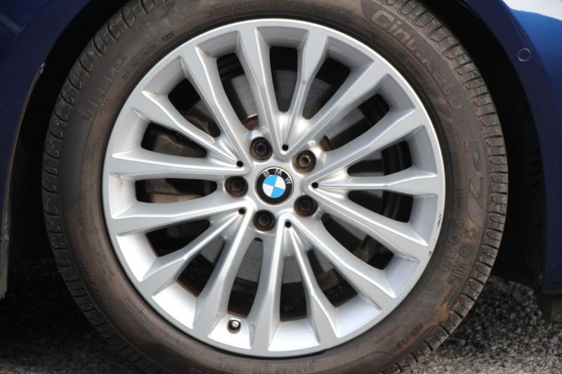 BMW 5シリーズ 523d ﾂｰﾘﾝｸﾞﾗｸﾞｼﾞｭｱﾘｰ 全席ﾋｰﾀｰ黒革 HUD 追従ACC ｽﾃｱﾘﾝｸﾞｻﾎﾟｰﾄ 液晶ﾒｰﾀｰ ﾀｯﾁ画面HDDﾅﾋﾞTV Pｱｼｽﾄﾌﾟﾗｽ 360度ｶﾒﾗ LEDﾍｯﾄﾞﾗｲﾄ ｵｰﾄﾊｲﾋﾞｰﾑ PDC緊急ﾌﾞﾚｰｷ 電動ﾄﾗﾝｸ ｱﾝﾋﾞｴﾝﾄﾗｲﾄ 2年保証