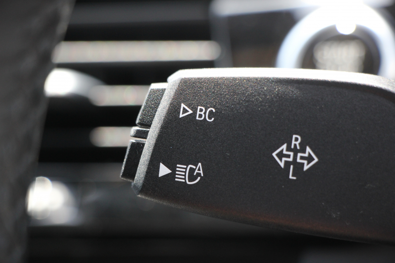 BMW 5シリーズ 523d ﾂｰﾘﾝｸﾞﾗｸﾞｼﾞｭｱﾘｰ 全席ﾋｰﾀｰ黒革 HUD 追従ACC ｽﾃｱﾘﾝｸﾞｻﾎﾟｰﾄ 液晶ﾒｰﾀｰ ﾀｯﾁ画面HDDﾅﾋﾞTV Pｱｼｽﾄﾌﾟﾗｽ 360度ｶﾒﾗ LEDﾍｯﾄﾞﾗｲﾄ ｵｰﾄﾊｲﾋﾞｰﾑ PDC緊急ﾌﾞﾚｰｷ 電動ﾄﾗﾝｸ ｱﾝﾋﾞｴﾝﾄﾗｲﾄ 2年保証