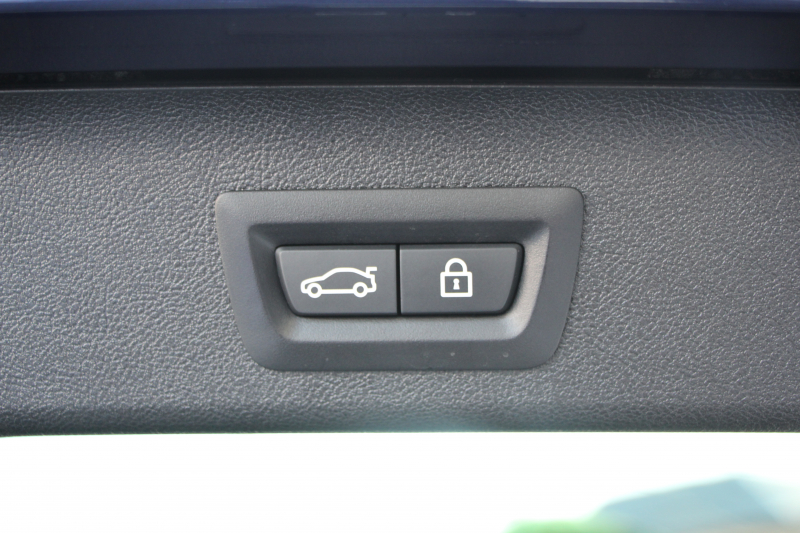 BMW 5シリーズ 523d ﾂｰﾘﾝｸﾞﾗｸﾞｼﾞｭｱﾘｰ 全席ﾋｰﾀｰ黒革 HUD 追従ACC ｽﾃｱﾘﾝｸﾞｻﾎﾟｰﾄ 液晶ﾒｰﾀｰ ﾀｯﾁ画面HDDﾅﾋﾞTV Pｱｼｽﾄﾌﾟﾗｽ 360度ｶﾒﾗ LEDﾍｯﾄﾞﾗｲﾄ ｵｰﾄﾊｲﾋﾞｰﾑ PDC緊急ﾌﾞﾚｰｷ 電動ﾄﾗﾝｸ ｱﾝﾋﾞｴﾝﾄﾗｲﾄ 2年保証