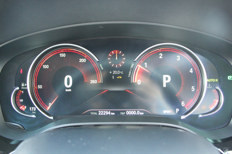 BMW 5シリーズ 523d ﾂｰﾘﾝｸﾞﾗｸﾞｼﾞｭｱﾘｰ 全席ﾋｰﾀｰ黒革 HUD 追従ACC ｽﾃｱﾘﾝｸﾞｻﾎﾟｰﾄ 液晶ﾒｰﾀｰ ﾀｯﾁ画面HDDﾅﾋﾞTV Pｱｼｽﾄﾌﾟﾗｽ 360度ｶﾒﾗ LEDﾍｯﾄﾞﾗｲﾄ ｵｰﾄﾊｲﾋﾞｰﾑ PDC緊急ﾌﾞﾚｰｷ 電動ﾄﾗﾝｸ ｱﾝﾋﾞｴﾝﾄﾗｲﾄ 2年保証