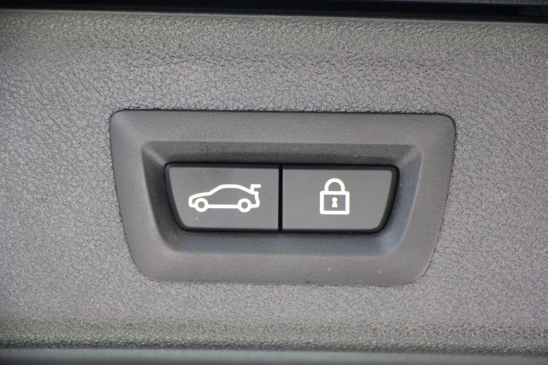 BMW 5シリーズ 523d ﾂｰﾘﾝｸﾞﾗｸﾞｼﾞｭｱﾘｰ 全席ﾋｰﾀｰ黒革 HUD 追従ACC ｽﾃｱﾘﾝｸﾞｻﾎﾟｰﾄ 液晶ﾒｰﾀｰ ﾀｯﾁ画面HDDﾅﾋﾞTV Pｱｼｽﾄﾌﾟﾗｽ 360度ｶﾒﾗ LEDﾍｯﾄﾞﾗｲﾄ ｵｰﾄﾊｲﾋﾞｰﾑ PDC緊急ﾌﾞﾚｰｷ 電動ﾄﾗﾝｸ ｱﾝﾋﾞｴﾝﾄﾗｲﾄ 2年保証