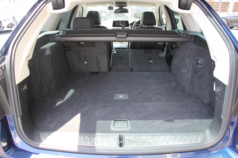 BMW 5シリーズ 523d ﾂｰﾘﾝｸﾞﾗｸﾞｼﾞｭｱﾘｰ 全席ﾋｰﾀｰ黒革 HUD 追従ACC ｽﾃｱﾘﾝｸﾞｻﾎﾟｰﾄ 液晶ﾒｰﾀｰ ﾀｯﾁ画面HDDﾅﾋﾞTV Pｱｼｽﾄﾌﾟﾗｽ 360度ｶﾒﾗ LEDﾍｯﾄﾞﾗｲﾄ ｵｰﾄﾊｲﾋﾞｰﾑ PDC緊急ﾌﾞﾚｰｷ 電動ﾄﾗﾝｸ ｱﾝﾋﾞｴﾝﾄﾗｲﾄ 2年保証