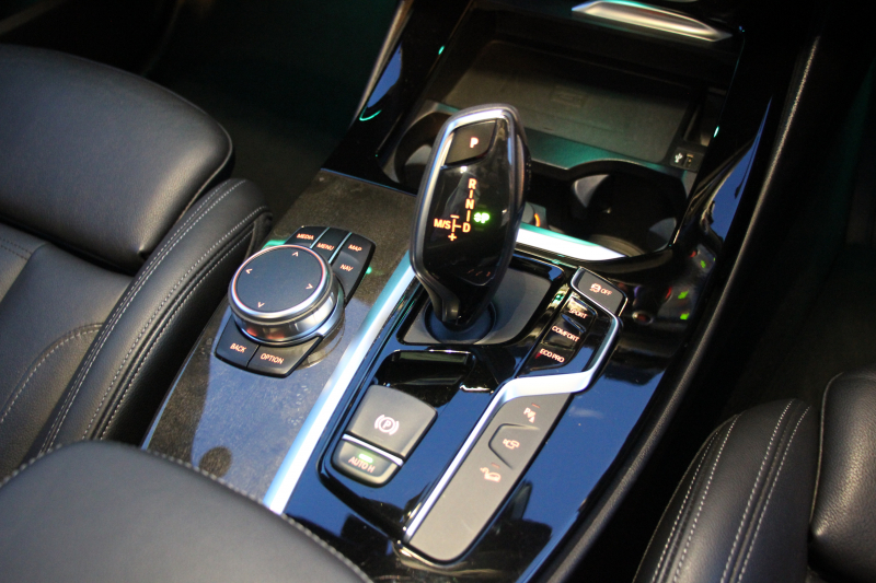 BMW X3 M40d 326馬力 3.0Lﾃﾞｨｰｾﾞﾙﾀｰﾎﾞ全席ﾋｰﾀｰ黒革 後席可倒調整 ﾊｰﾏﾝｶｰﾄﾞﾝ individual21ｲﾝﾁAW 追従ACC HUD 液晶ﾒｰﾀｰ ｽﾃｱﾘﾝｸﾞｻﾎﾟｰﾄ ﾀｯﾁ画面HDDﾅﾋﾞ360度ｶﾒﾗ LEDﾍｯﾄﾞﾗｲﾄ ｵｰﾄﾊｲﾋﾞｰﾑ 専用ﾃﾞﾌ&ﾌﾞﾚｰｷ 2年保証