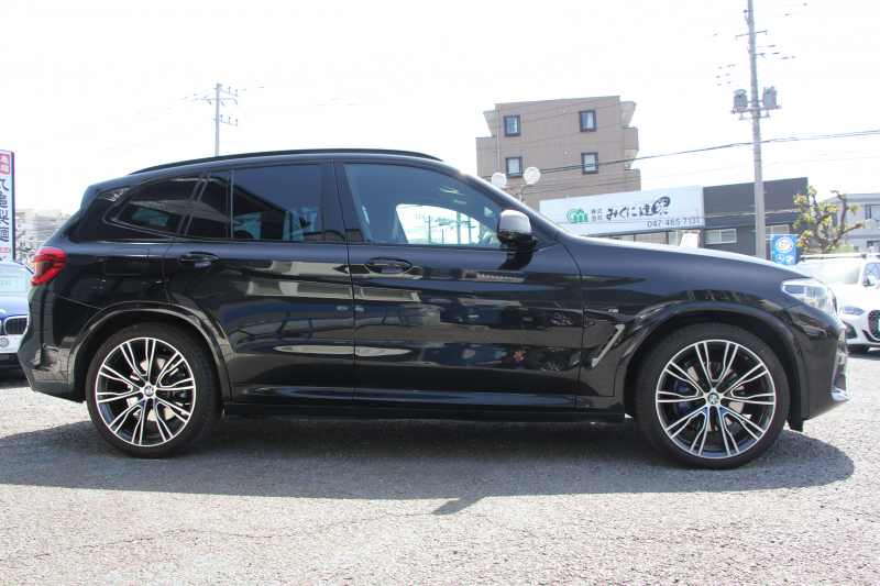 BMW X3 M40d 326馬力 3.0Lﾃﾞｨｰｾﾞﾙﾀｰﾎﾞ全席ﾋｰﾀｰ黒革 後席可倒調整 ﾊｰﾏﾝｶｰﾄﾞﾝ individual21ｲﾝﾁAW 追従ACC HUD 液晶ﾒｰﾀｰ ｽﾃｱﾘﾝｸﾞｻﾎﾟｰﾄ ﾀｯﾁ画面HDDﾅﾋﾞ360度ｶﾒﾗ LEDﾍｯﾄﾞﾗｲﾄ ｵｰﾄﾊｲﾋﾞｰﾑ 専用ﾃﾞﾌ&ﾌﾞﾚｰｷ 2年保証
