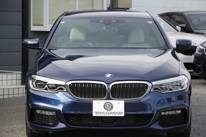 BMW 5シリーズ 523d Mｽﾎﾟｰﾂ ﾊｲﾗｲﾝ ｶﾀﾛｸﾞ燃費21.5Km/L 全席ﾋｰﾀｰ付ｱｲﾎﾞﾘｰﾚｻﾞｰ HUD LEDﾍｯﾄﾞﾗｲﾄ ｵｰﾄﾊｲﾋﾞｰﾑ 追従ACC 液晶ﾒｰﾀｰ ﾀｯﾁ画面HDDﾅﾋﾞTV 360度ｶﾒﾗ 電動ﾄﾗﾝｸ 19AW 専用ｴｱﾛ 衝突軽減ﾌﾞﾚｰｷ ﾊﾟﾄﾞﾙｼﾌﾄ 2年保証