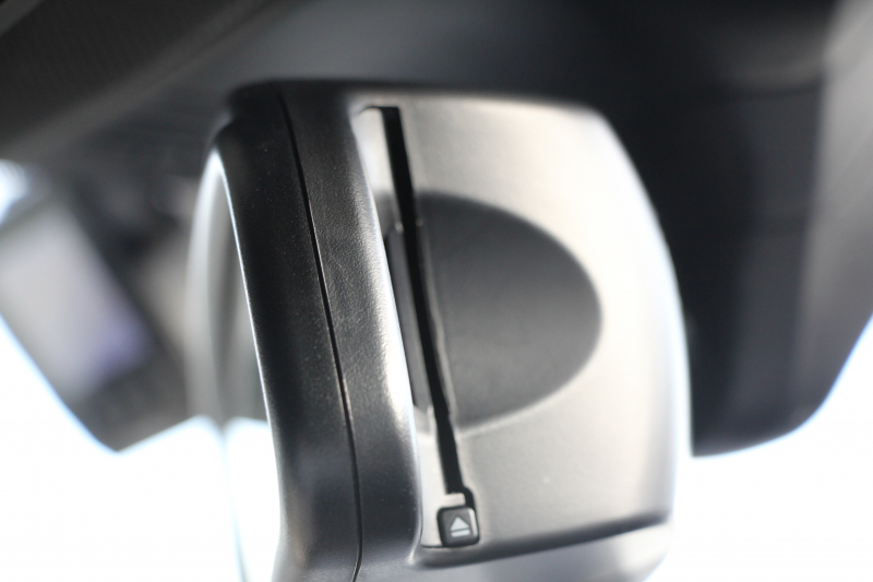 BMW 5シリーズ 523d Mｽﾎﾟｰﾂ ﾊｲﾗｲﾝ ｶﾀﾛｸﾞ燃費21.5Km/L 全席ﾋｰﾀｰ付ｱｲﾎﾞﾘｰﾚｻﾞｰ HUD LEDﾍｯﾄﾞﾗｲﾄ ｵｰﾄﾊｲﾋﾞｰﾑ 追従ACC 液晶ﾒｰﾀｰ ﾀｯﾁ画面HDDﾅﾋﾞTV 360度ｶﾒﾗ 電動ﾄﾗﾝｸ 19AW 専用ｴｱﾛ 衝突軽減ﾌﾞﾚｰｷ ﾊﾟﾄﾞﾙｼﾌﾄ 2年保証