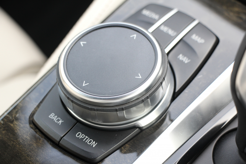 BMW 5シリーズ 523d Mｽﾎﾟｰﾂ ﾊｲﾗｲﾝ ｶﾀﾛｸﾞ燃費21.5Km/L 全席ﾋｰﾀｰ付ｱｲﾎﾞﾘｰﾚｻﾞｰ HUD LEDﾍｯﾄﾞﾗｲﾄ ｵｰﾄﾊｲﾋﾞｰﾑ 追従ACC 液晶ﾒｰﾀｰ ﾀｯﾁ画面HDDﾅﾋﾞTV 360度ｶﾒﾗ 電動ﾄﾗﾝｸ 19AW 専用ｴｱﾛ 衝突軽減ﾌﾞﾚｰｷ ﾊﾟﾄﾞﾙｼﾌﾄ 2年保証