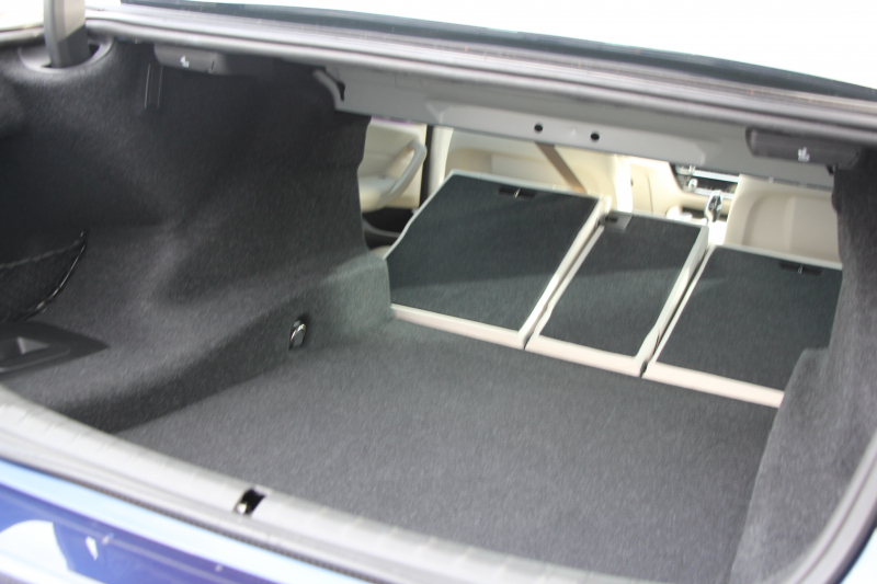 BMW 5シリーズ 523d Mｽﾎﾟｰﾂ ﾊｲﾗｲﾝ ｶﾀﾛｸﾞ燃費21.5Km/L 全席ﾋｰﾀｰ付ｱｲﾎﾞﾘｰﾚｻﾞｰ HUD LEDﾍｯﾄﾞﾗｲﾄ ｵｰﾄﾊｲﾋﾞｰﾑ 追従ACC 液晶ﾒｰﾀｰ ﾀｯﾁ画面HDDﾅﾋﾞTV 360度ｶﾒﾗ 電動ﾄﾗﾝｸ 19AW 専用ｴｱﾛ 衝突軽減ﾌﾞﾚｰｷ ﾊﾟﾄﾞﾙｼﾌﾄ 2年保証