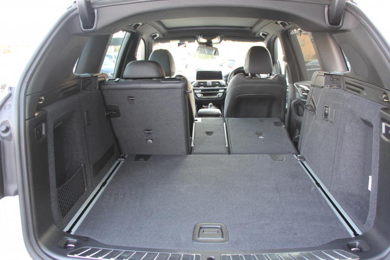 BMW X3 M40i ｾﾚｸﾄP ﾊﾟﾉﾗﾏｻﾝﾙｰﾌ 全席ﾋｰﾀｰ黒革 ﾊｰﾏﾝｶｰﾄﾞﾝ 387馬力 直6ｶﾞｿﾘﾝﾀｰﾎﾞBMWﾗｲﾌﾞｺｯｸﾋﾟｯﾄﾞｱﾀﾞﾌﾟﾃｨﾌﾞMｻｽ Mｽﾎﾟｰﾂﾌﾞﾚｰｷ ﾘｱｼｰﾄ可倒調整 360度ｶﾒﾗ ﾀｯﾁ画面HDDﾅﾋﾞTV ｱｯﾌﾟﾙｶｰﾌﾟﾚｲ LEDﾍｯﾄﾞﾗｲﾄ 電動ﾄﾗﾝｸ 2年保証