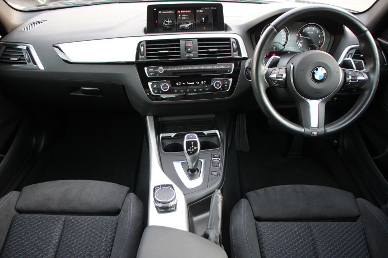 BMW 2シリーズ M240i ｸｰﾍﾟ後期 1ｵｰﾅ ﾌｪｲｽﾘﾌﾄ後 B58新ｴﾝｼﾞﾝ 340馬力 ｼｰﾄﾋｰﾀｰ LEDﾍｯﾄﾞﾗｲﾄ LEDﾃｰﾙ ｱﾀﾞﾌﾟﾃｨﾌﾞMｻｽ ﾀｯﾁ画面HDDﾅﾋﾞPｱｼｽﾄ ﾊﾟﾄﾞﾙｼﾌﾄ 8速AT 18AW ﾌﾞﾚｰｷ付ｸﾙｺﾝ 衝突軽減ﾌﾞﾚｰｷ 車線逸脱警告 歩行者警告 2年保証