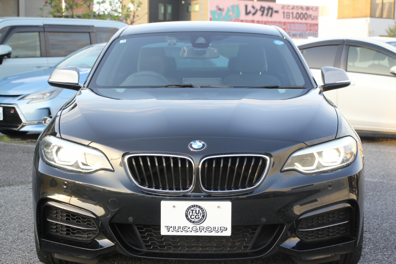 BMW 2シリーズ M240i ｸｰﾍﾟ後期 1ｵｰﾅ ﾌｪｲｽﾘﾌﾄ後 B58新ｴﾝｼﾞﾝ 340馬力 ｼｰﾄﾋｰﾀｰ LEDﾍｯﾄﾞﾗｲﾄ LEDﾃｰﾙ ｱﾀﾞﾌﾟﾃｨﾌﾞMｻｽ ﾀｯﾁ画面HDDﾅﾋﾞPｱｼｽﾄ ﾊﾟﾄﾞﾙｼﾌﾄ 8速AT 18AW ﾌﾞﾚｰｷ付ｸﾙｺﾝ 衝突軽減ﾌﾞﾚｰｷ 車線逸脱警告 歩行者警告 2年保証
