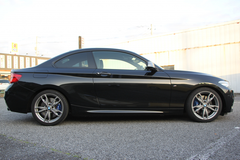 BMW 2シリーズ M240i ｸｰﾍﾟ後期 1ｵｰﾅ ﾌｪｲｽﾘﾌﾄ後 B58新ｴﾝｼﾞﾝ 340馬力 ｼｰﾄﾋｰﾀｰ LEDﾍｯﾄﾞﾗｲﾄ LEDﾃｰﾙ ｱﾀﾞﾌﾟﾃｨﾌﾞMｻｽ ﾀｯﾁ画面HDDﾅﾋﾞPｱｼｽﾄ ﾊﾟﾄﾞﾙｼﾌﾄ 8速AT 18AW ﾌﾞﾚｰｷ付ｸﾙｺﾝ 衝突軽減ﾌﾞﾚｰｷ 車線逸脱警告 歩行者警告 2年保証
