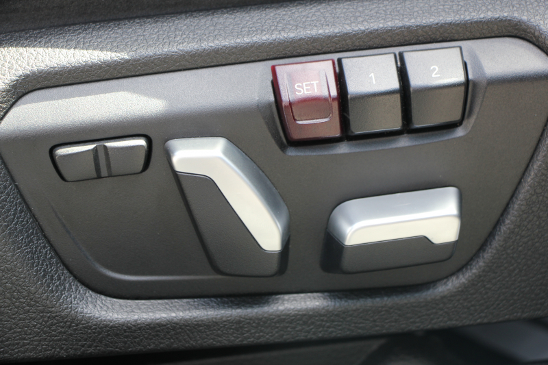 BMW 2シリーズ M240i ｸｰﾍﾟ後期 1ｵｰﾅ ﾌｪｲｽﾘﾌﾄ後 B58新ｴﾝｼﾞﾝ 340馬力 ｼｰﾄﾋｰﾀｰ LEDﾍｯﾄﾞﾗｲﾄ LEDﾃｰﾙ ｱﾀﾞﾌﾟﾃｨﾌﾞMｻｽ ﾀｯﾁ画面HDDﾅﾋﾞPｱｼｽﾄ ﾊﾟﾄﾞﾙｼﾌﾄ 8速AT 18AW ﾌﾞﾚｰｷ付ｸﾙｺﾝ 衝突軽減ﾌﾞﾚｰｷ 車線逸脱警告 歩行者警告 2年保証