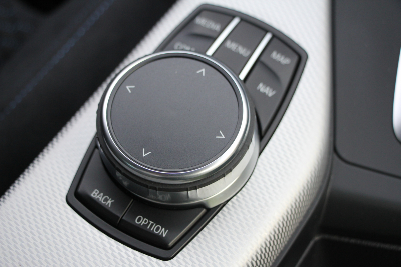 BMW 2シリーズ M240i ｸｰﾍﾟ後期 1ｵｰﾅ ﾌｪｲｽﾘﾌﾄ後 B58新ｴﾝｼﾞﾝ 340馬力 ｼｰﾄﾋｰﾀｰ LEDﾍｯﾄﾞﾗｲﾄ LEDﾃｰﾙ ｱﾀﾞﾌﾟﾃｨﾌﾞMｻｽ ﾀｯﾁ画面HDDﾅﾋﾞPｱｼｽﾄ ﾊﾟﾄﾞﾙｼﾌﾄ 8速AT 18AW ﾌﾞﾚｰｷ付ｸﾙｺﾝ 衝突軽減ﾌﾞﾚｰｷ 車線逸脱警告 歩行者警告 2年保証