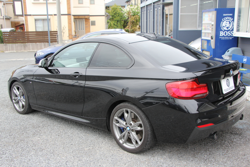 BMW 2シリーズ M240i ｸｰﾍﾟ後期 1ｵｰﾅ ﾌｪｲｽﾘﾌﾄ後 B58新ｴﾝｼﾞﾝ 340馬力 ｼｰﾄﾋｰﾀｰ LEDﾍｯﾄﾞﾗｲﾄ LEDﾃｰﾙ ｱﾀﾞﾌﾟﾃｨﾌﾞMｻｽ ﾀｯﾁ画面HDDﾅﾋﾞPｱｼｽﾄ ﾊﾟﾄﾞﾙｼﾌﾄ 8速AT 18AW ﾌﾞﾚｰｷ付ｸﾙｺﾝ 衝突軽減ﾌﾞﾚｰｷ 車線逸脱警告 歩行者警告 2年保証