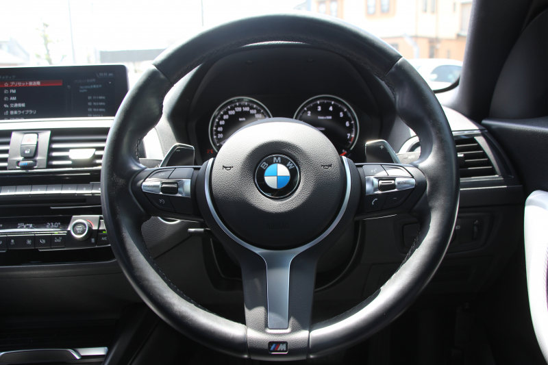 BMW 2シリーズ M240i ｸｰﾍﾟ後期 1ｵｰﾅ ﾌｪｲｽﾘﾌﾄ後 B58新ｴﾝｼﾞﾝ 340馬力 ｼｰﾄﾋｰﾀｰ LEDﾍｯﾄﾞﾗｲﾄ LEDﾃｰﾙ ｱﾀﾞﾌﾟﾃｨﾌﾞMｻｽ ﾀｯﾁ画面HDDﾅﾋﾞPｱｼｽﾄ ﾊﾟﾄﾞﾙｼﾌﾄ 8速AT 18AW ﾌﾞﾚｰｷ付ｸﾙｺﾝ 衝突軽減ﾌﾞﾚｰｷ 車線逸脱警告 歩行者警告 2年保証