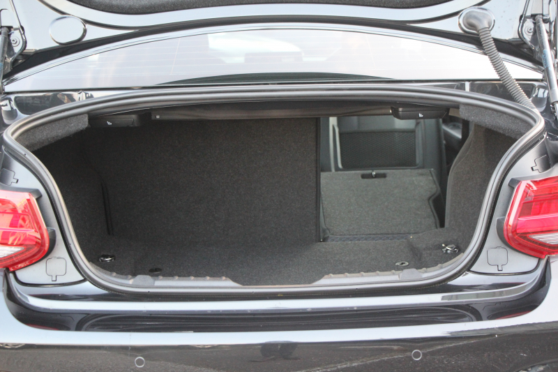 BMW 2シリーズ M240i ｸｰﾍﾟ後期 1ｵｰﾅ ﾌｪｲｽﾘﾌﾄ後 B58新ｴﾝｼﾞﾝ 340馬力 ｼｰﾄﾋｰﾀｰ LEDﾍｯﾄﾞﾗｲﾄ LEDﾃｰﾙ ｱﾀﾞﾌﾟﾃｨﾌﾞMｻｽ ﾀｯﾁ画面HDDﾅﾋﾞPｱｼｽﾄ ﾊﾟﾄﾞﾙｼﾌﾄ 8速AT 18AW ﾌﾞﾚｰｷ付ｸﾙｺﾝ 衝突軽減ﾌﾞﾚｰｷ 車線逸脱警告 歩行者警告 2年保証