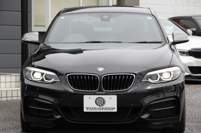 BMW 2シリーズ M240i ｸｰﾍﾟ後期 1ｵｰﾅ ﾌｪｲｽﾘﾌﾄ後 B58新ｴﾝｼﾞﾝ 340馬力 ｼｰﾄﾋｰﾀｰ LEDﾍｯﾄﾞﾗｲﾄ LEDﾃｰﾙ ｱﾀﾞﾌﾟﾃｨﾌﾞMｻｽ ﾀｯﾁ画面HDDﾅﾋﾞPｱｼｽﾄ ﾊﾟﾄﾞﾙｼﾌﾄ 8速AT 18AW ﾌﾞﾚｰｷ付ｸﾙｺﾝ 衝突軽減ﾌﾞﾚｰｷ 車線逸脱警告 歩行者警告 2年保証