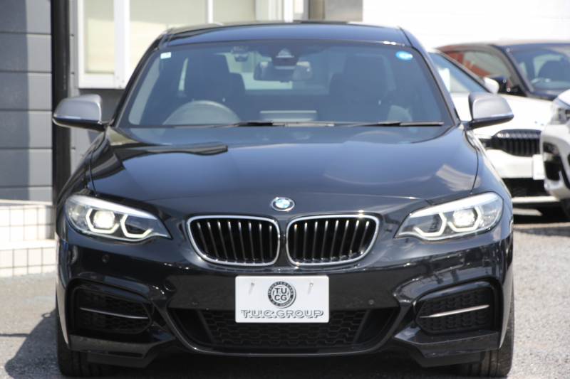 BMW 2シリーズ M240i ｸｰﾍﾟ後期 1ｵｰﾅ ﾌｪｲｽﾘﾌﾄ後 B58新ｴﾝｼﾞﾝ 340馬力 ｼｰﾄﾋｰﾀｰ LEDﾍｯﾄﾞﾗｲﾄ LEDﾃｰﾙ ｱﾀﾞﾌﾟﾃｨﾌﾞMｻｽ ﾀｯﾁ画面HDDﾅﾋﾞPｱｼｽﾄ ﾊﾟﾄﾞﾙｼﾌﾄ 8速AT 18AW ﾌﾞﾚｰｷ付ｸﾙｺﾝ 衝突軽減ﾌﾞﾚｰｷ 車線逸脱警告 歩行者警告 2年保証