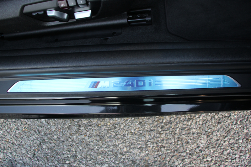 BMW 2シリーズ M240i ｸｰﾍﾟ後期 1ｵｰﾅ ﾌｪｲｽﾘﾌﾄ後 B58新ｴﾝｼﾞﾝ 340馬力 ｼｰﾄﾋｰﾀｰ LEDﾍｯﾄﾞﾗｲﾄ LEDﾃｰﾙ ｱﾀﾞﾌﾟﾃｨﾌﾞMｻｽ ﾀｯﾁ画面HDDﾅﾋﾞPｱｼｽﾄ ﾊﾟﾄﾞﾙｼﾌﾄ 8速AT 18AW ﾌﾞﾚｰｷ付ｸﾙｺﾝ 衝突軽減ﾌﾞﾚｰｷ 車線逸脱警告 歩行者警告 2年保証