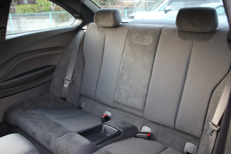 BMW 2シリーズ M240i ｸｰﾍﾟ後期 1ｵｰﾅ ﾌｪｲｽﾘﾌﾄ後 B58新ｴﾝｼﾞﾝ 340馬力 ｼｰﾄﾋｰﾀｰ LEDﾍｯﾄﾞﾗｲﾄ LEDﾃｰﾙ ｱﾀﾞﾌﾟﾃｨﾌﾞMｻｽ ﾀｯﾁ画面HDDﾅﾋﾞPｱｼｽﾄ ﾊﾟﾄﾞﾙｼﾌﾄ 8速AT 18AW ﾌﾞﾚｰｷ付ｸﾙｺﾝ 衝突軽減ﾌﾞﾚｰｷ 車線逸脱警告 歩行者警告 2年保証