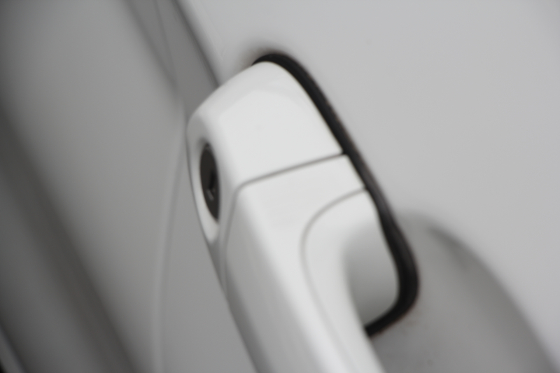 BMW 2シリーズ 220i ｸｰﾍﾟMｽﾎﾟｰﾂ 後期ﾓﾃﾞﾙ ｺｰﾗﾙﾚｯﾄﾞﾚｻﾞｰ ｼｰﾄﾋｰﾀｰ 追従ACC LEDﾍｯﾄﾞﾗｲﾄ&ﾃｰﾙ ｵﾌﾟｼｮﾝ18AW ﾀｯﾁ画面HDDﾅﾋﾞPｱｼｽﾄ ｵｰﾄｴｱｺﾝ 衝突軽減ﾌﾞﾚｰｷ 車線逸脱警告 歩行者警告 専用ｴｱﾛ Bluetooth接続 2年保証